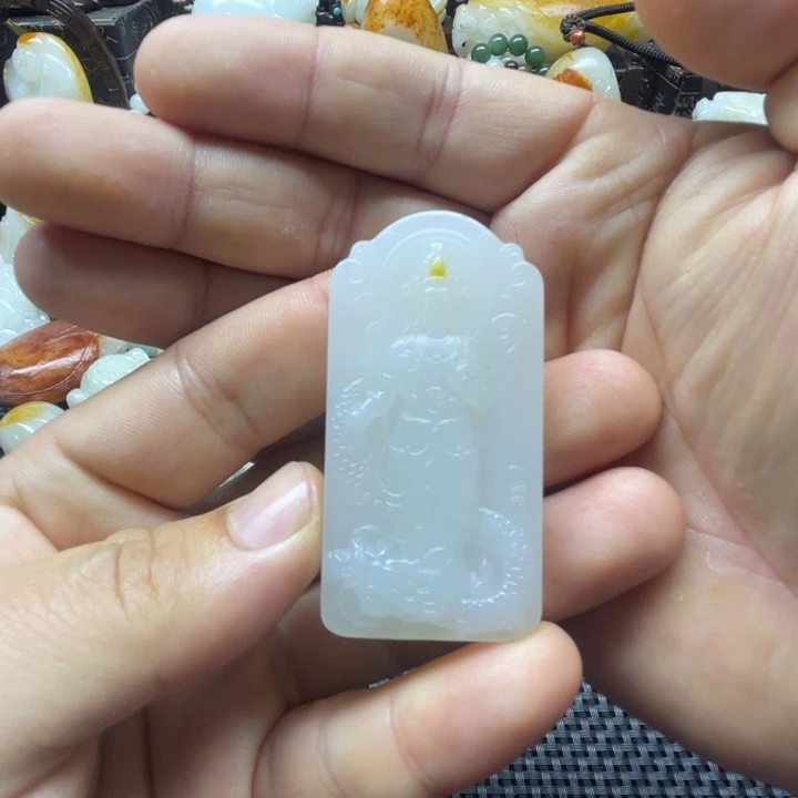 颈饰未镶嵌和田玉