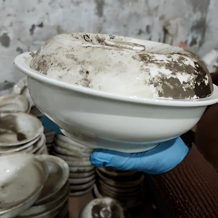 陶瓷盘子碗啥都有