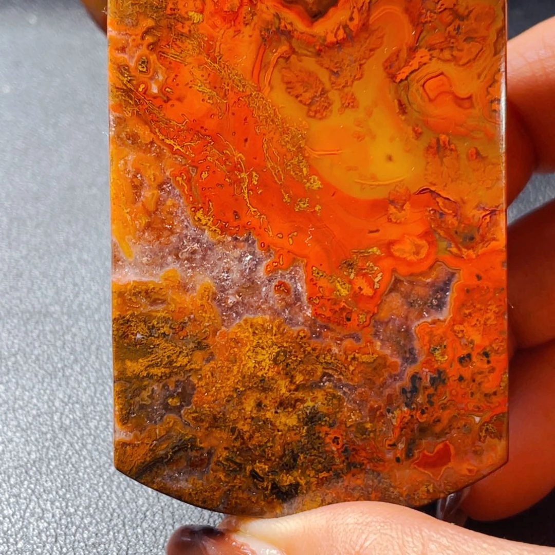 未镶嵌颈饰玛瑙/玉髓我****存