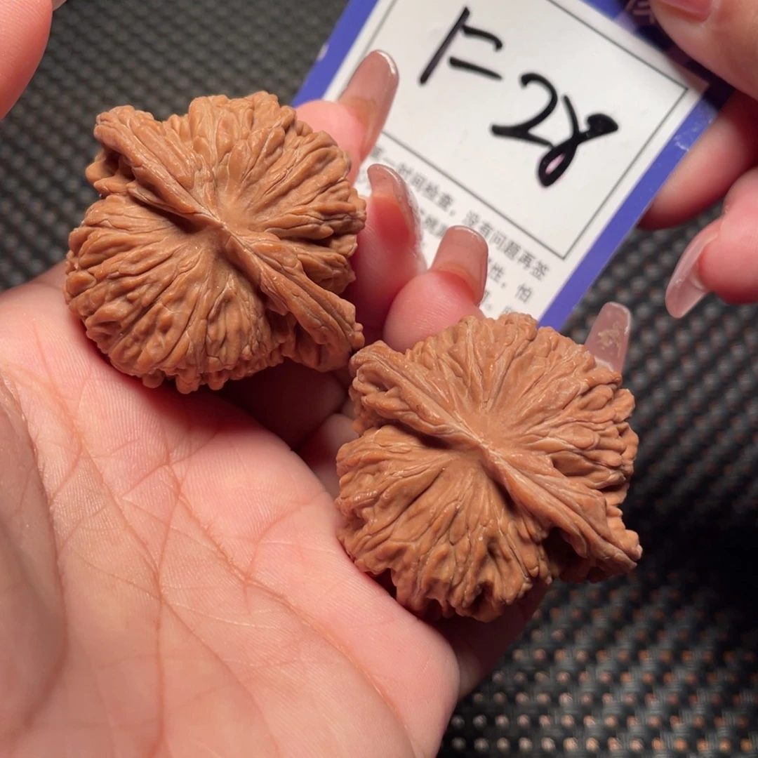 吊坠桃核28号楼子42