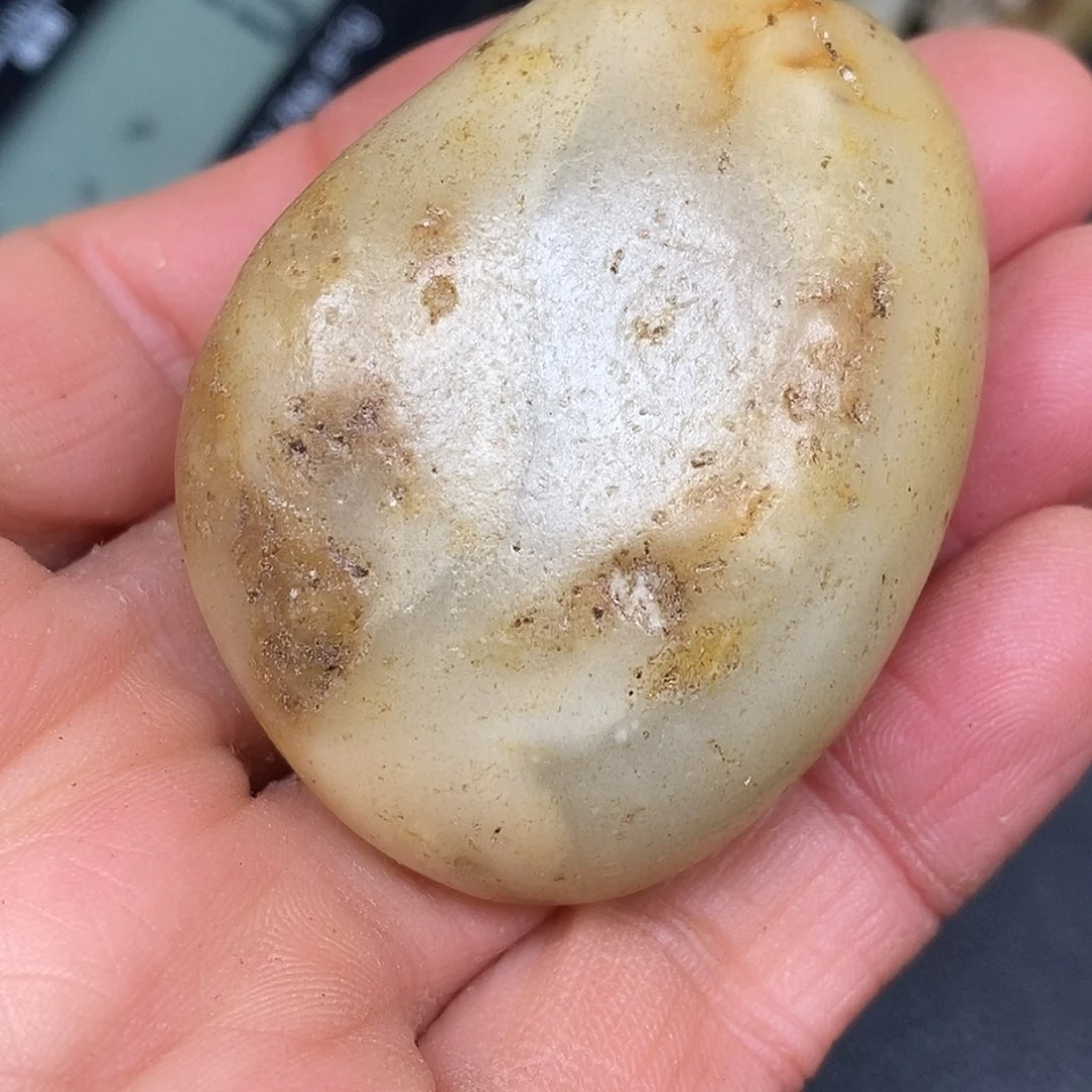 和田玉未镶嵌珠宝奇石