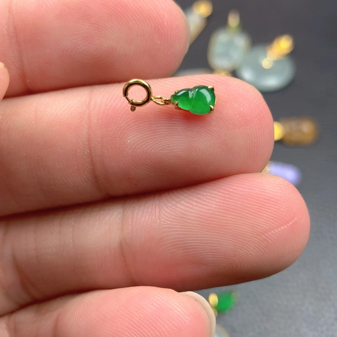 【闪购商品】颈饰18K金镶嵌翡翠翡翠