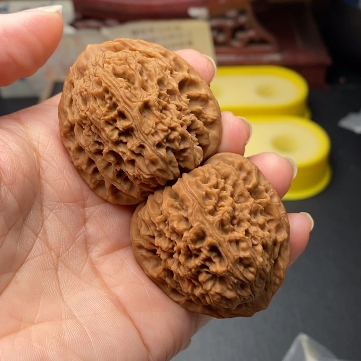 文玩核桃吊坠正三角全家福毕业41尺1038