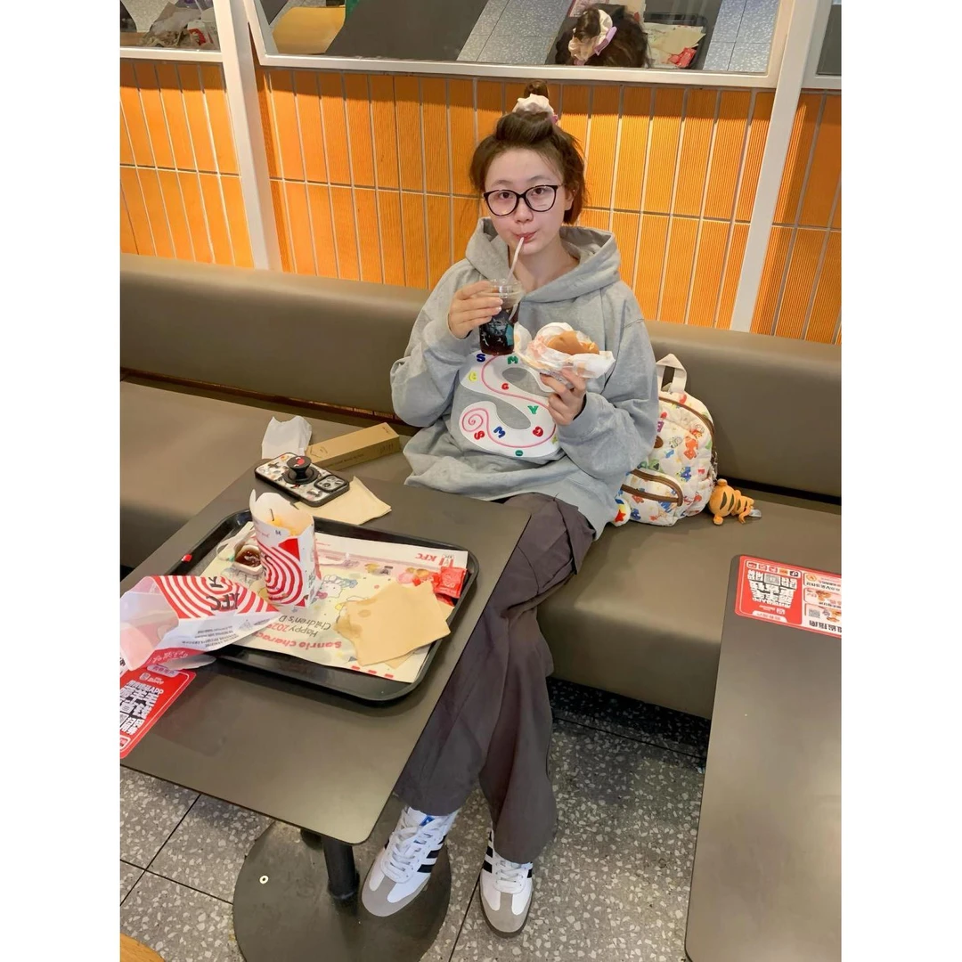 2025新款潮牌小个子连帽卫衣女百搭加绒保暖宽松休闲松弛感上衣