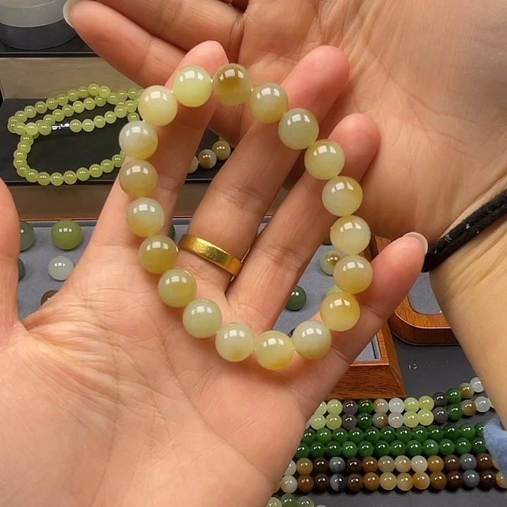 和田玉（糖玉）未镶嵌手链