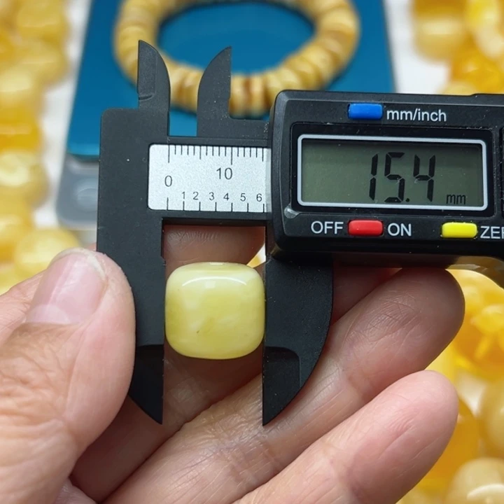 琥珀（矿物珀）裸石未镶嵌