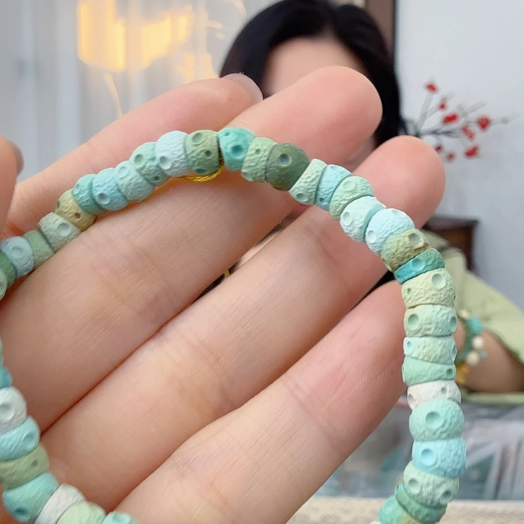 绿松石未镶嵌挂件