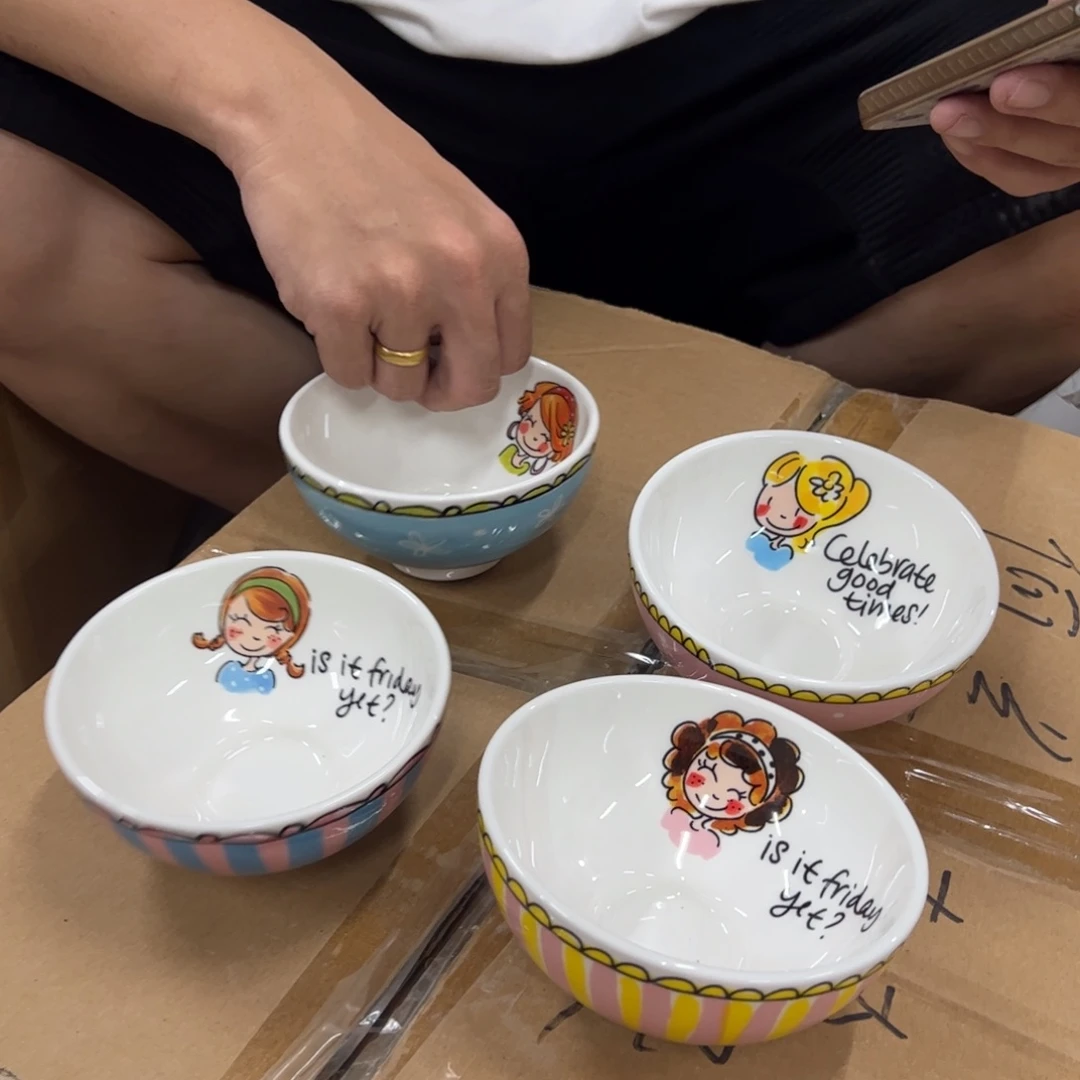 老姊妹家瓷器好漂亮四个小碗