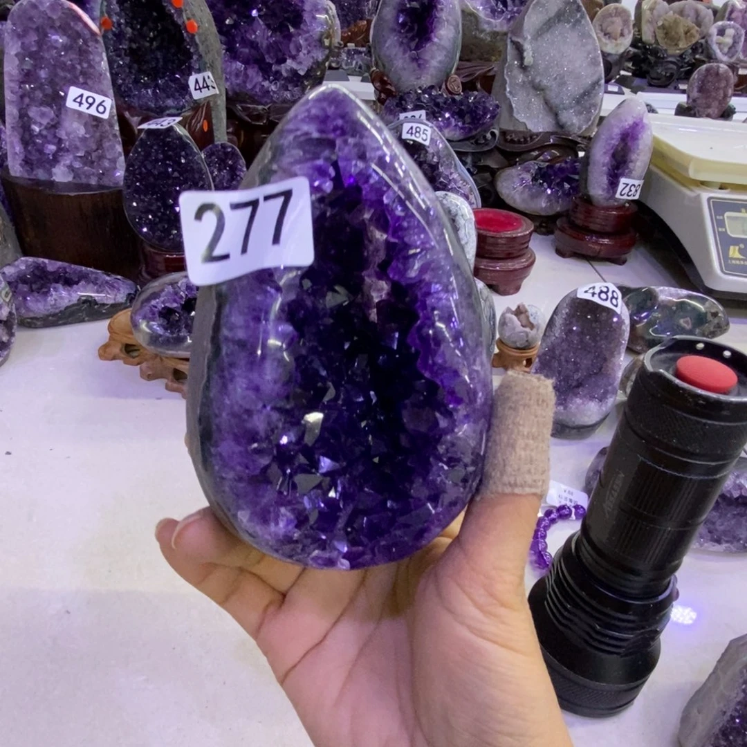 未镶嵌水晶大型摆件（非配饰）