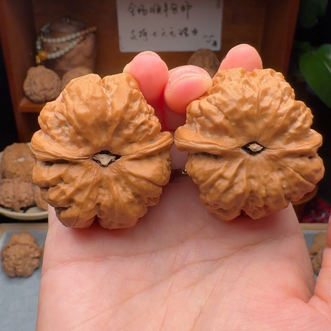 文玩核桃闪购蛤蟆38