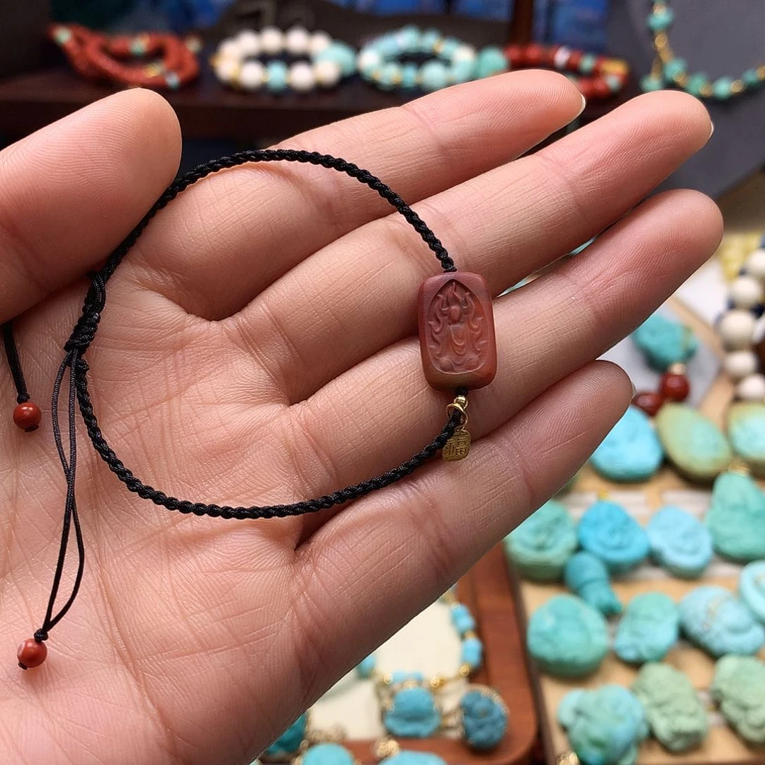 18K金镶嵌手链南红玛瑙包浆