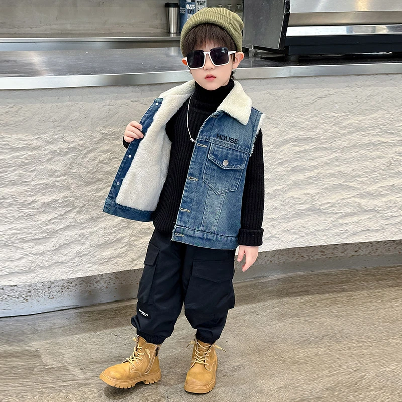 奥特曼儿童加绒牛仔马甲男童外穿背心秋冬装2025新款宝宝爆款坎肩