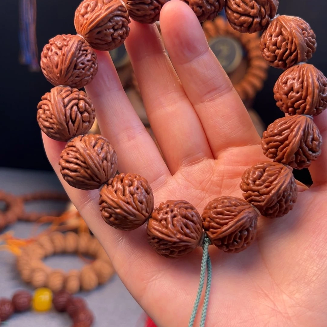 【闪购商品】桃核吊坠21刺龙元宝