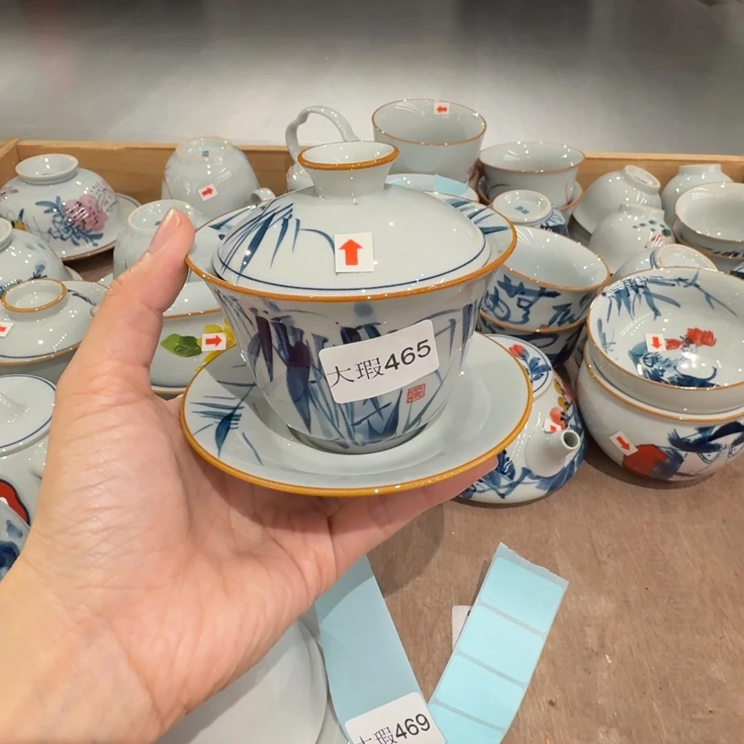 釉下手手绘茶具微瑕