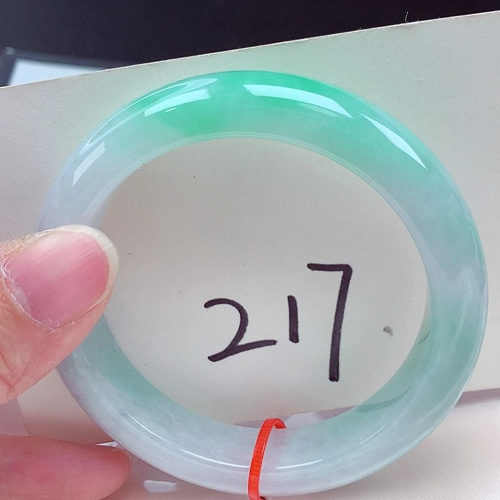 翡翠未镶嵌手镯翡翠