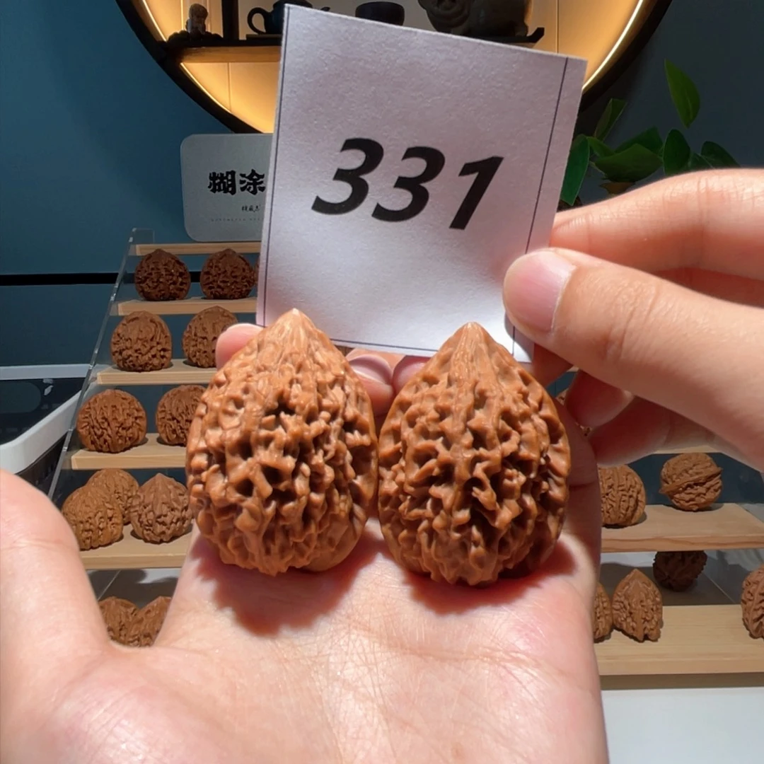 文玩核桃吊坠鼠全品36