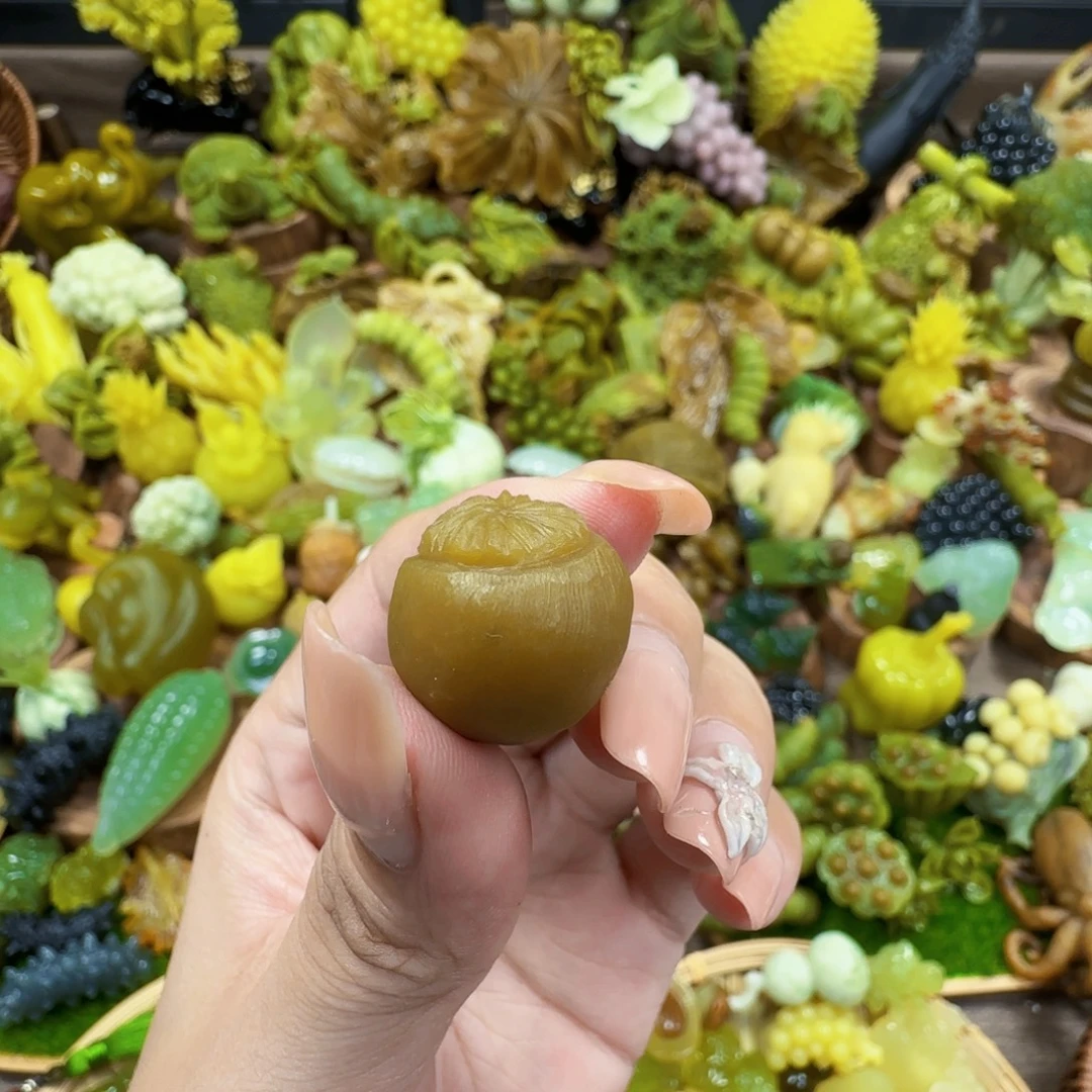 蛇纹石玉未镶嵌摆件