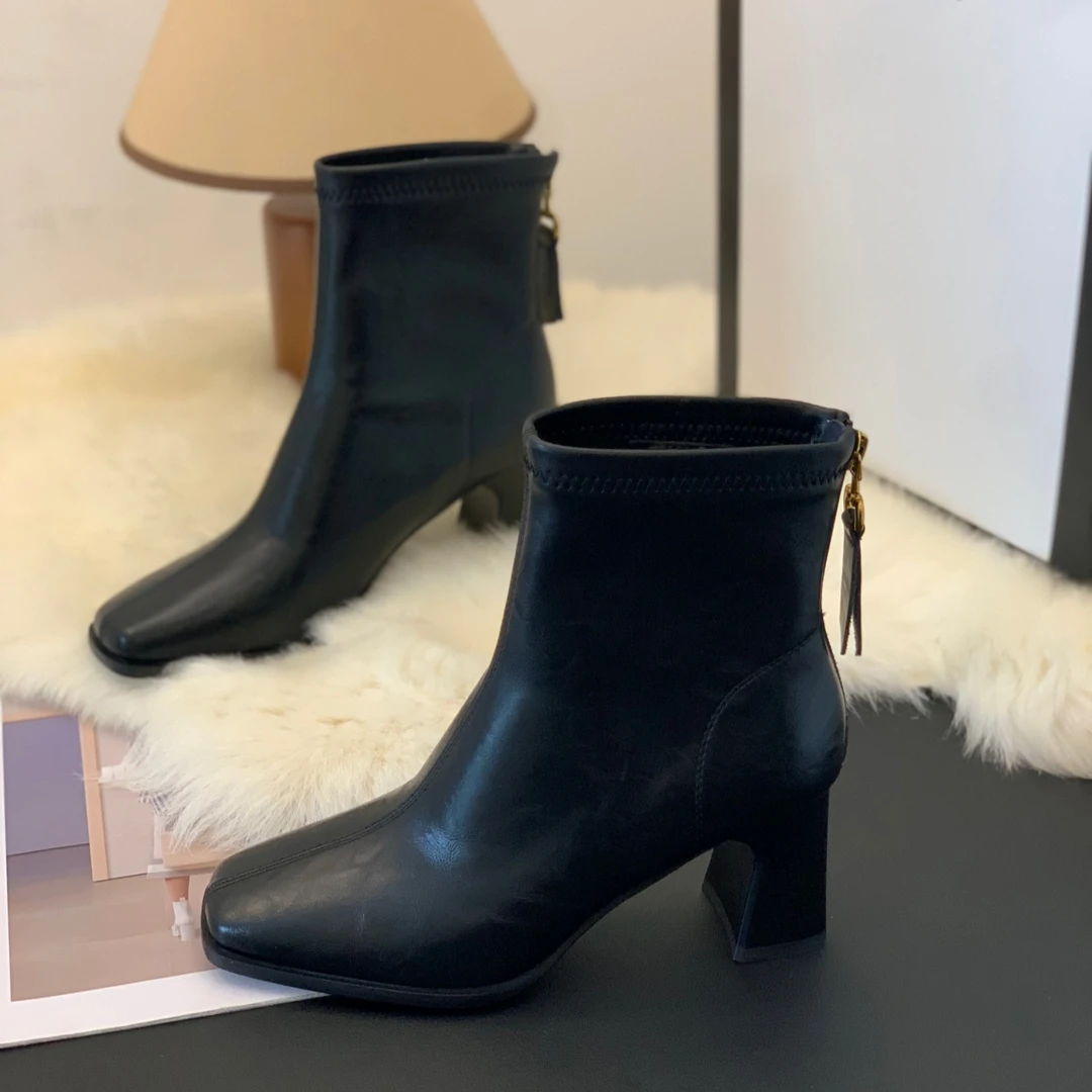 韩版复古小方头气质粗跟后拉链马丁靴2025秋冬时尚新品潮酷时装靴