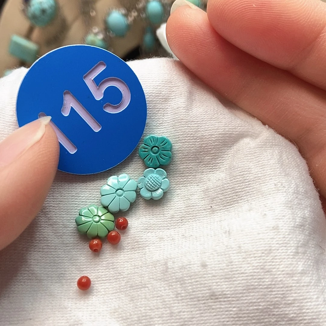 南红玛瑙未镶嵌珠宝奇石