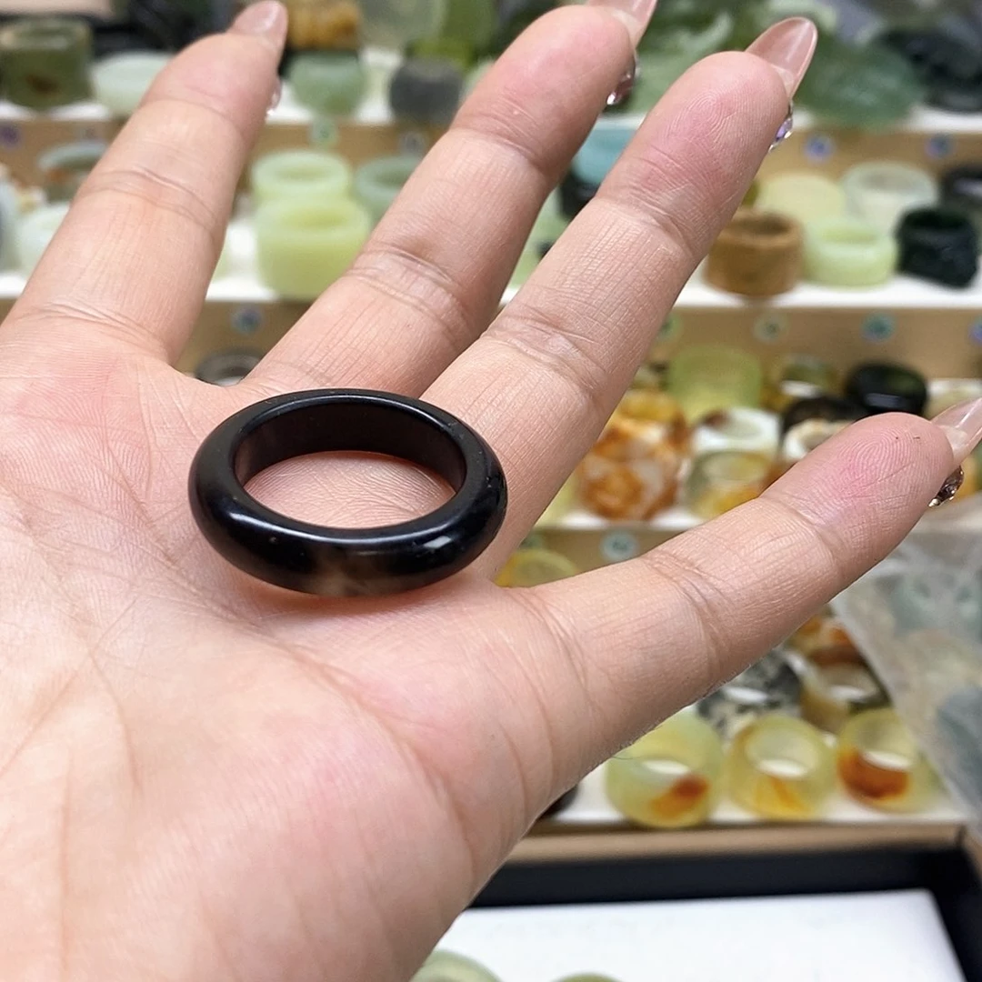 岫玉未镶嵌天然玉石日*?