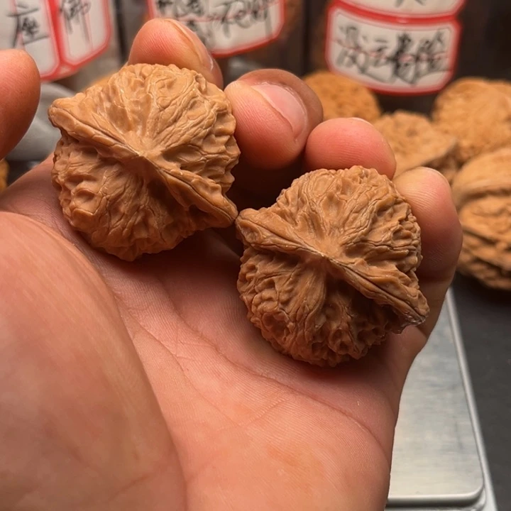 文玩核桃把件宫灯40