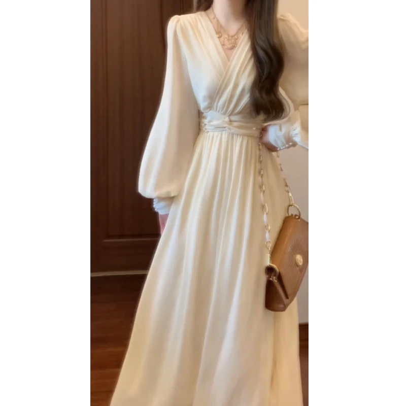 大码【初茶白露】法式扭结设计感浪漫连衣裙胖MM气质钉珠显瘦大摆裙