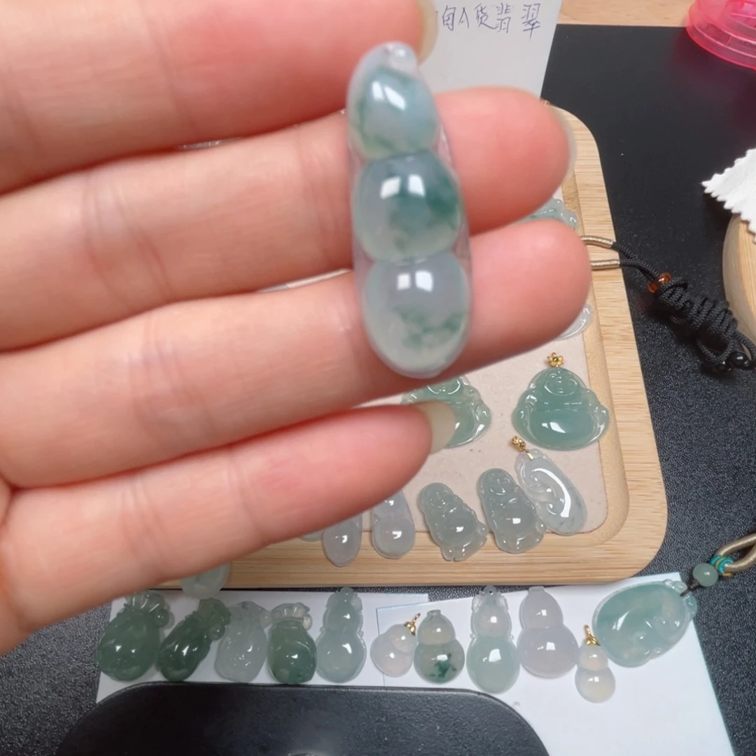 颈饰未镶嵌翡翠翡翠