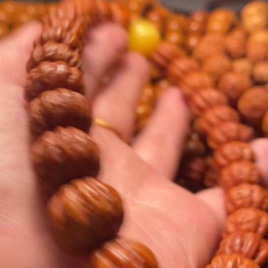 【闪购商品】猴头核桃手串M****i京巴