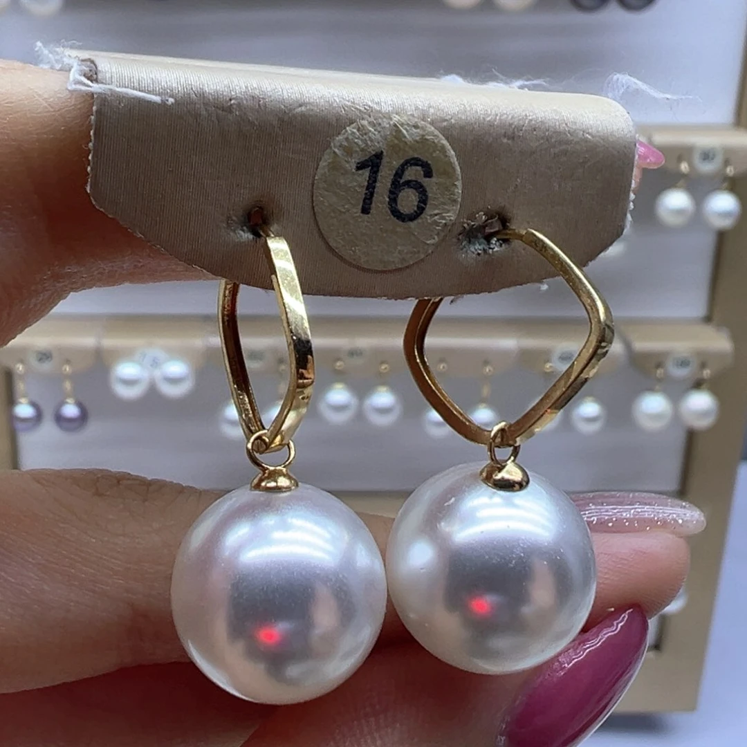 18K金镶嵌淡水珍珠耳饰
