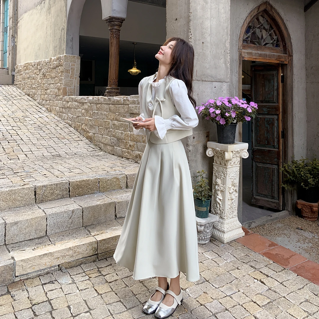 气质文艺少女风减龄套装女2025秋季新款时尚衬衣马甲半身裙三件套