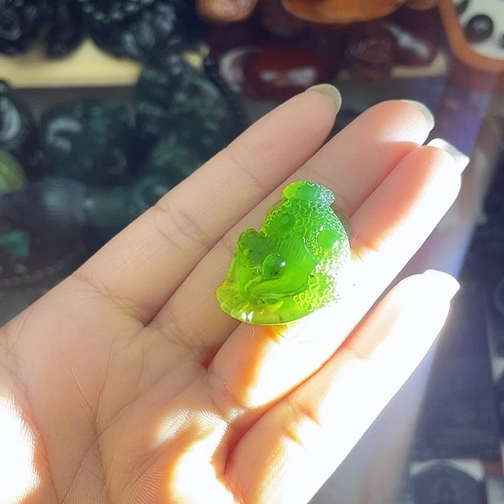 未镶嵌蛇纹石玉手串泰山玉金蟾