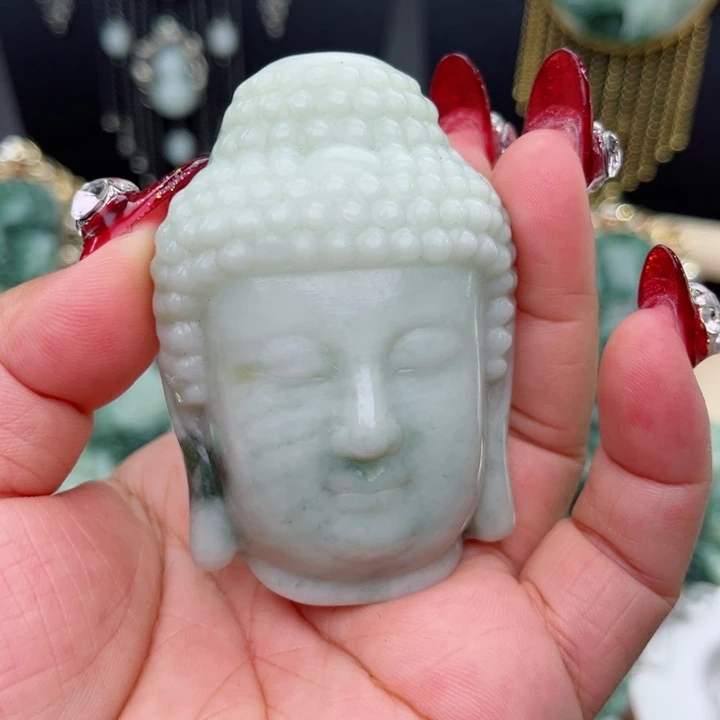 透闪石-蛇纹石玉未镶嵌颈饰