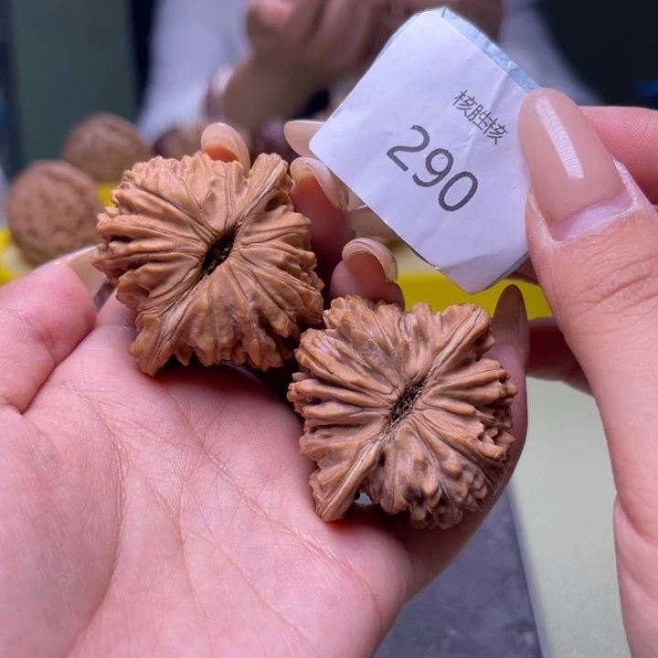 文玩核桃把件四座楼43.290