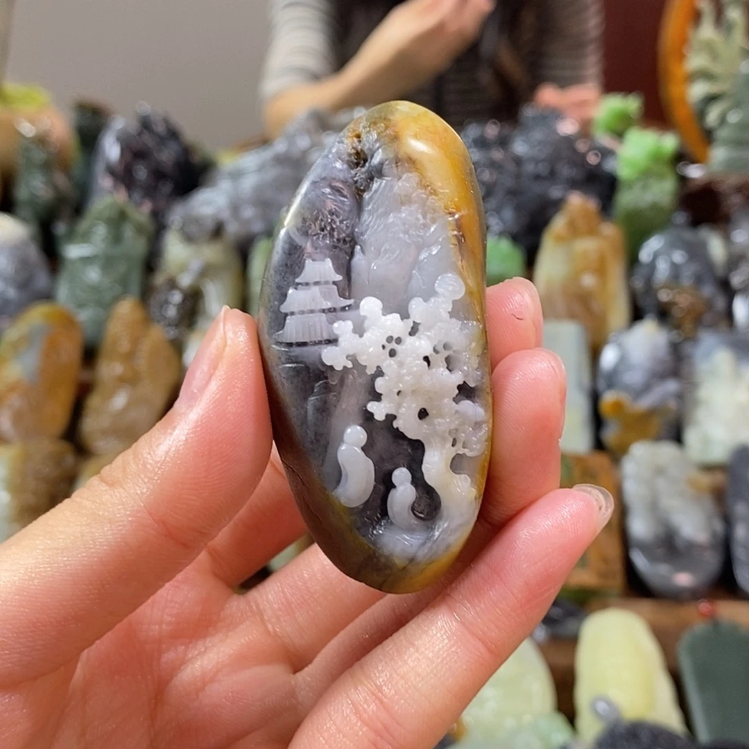 颈饰未镶嵌和田玉凡**子