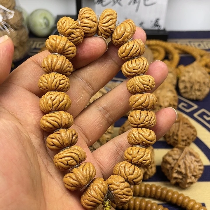 【闪购商品】文玩核桃把件柳叶龙矮壮18尺