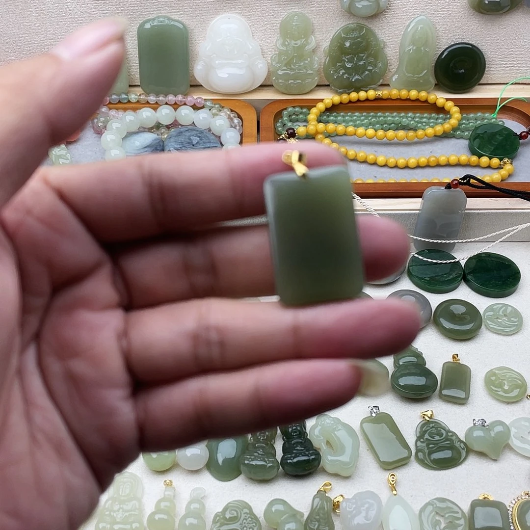 和田玉未镶嵌吊坠(不含链)