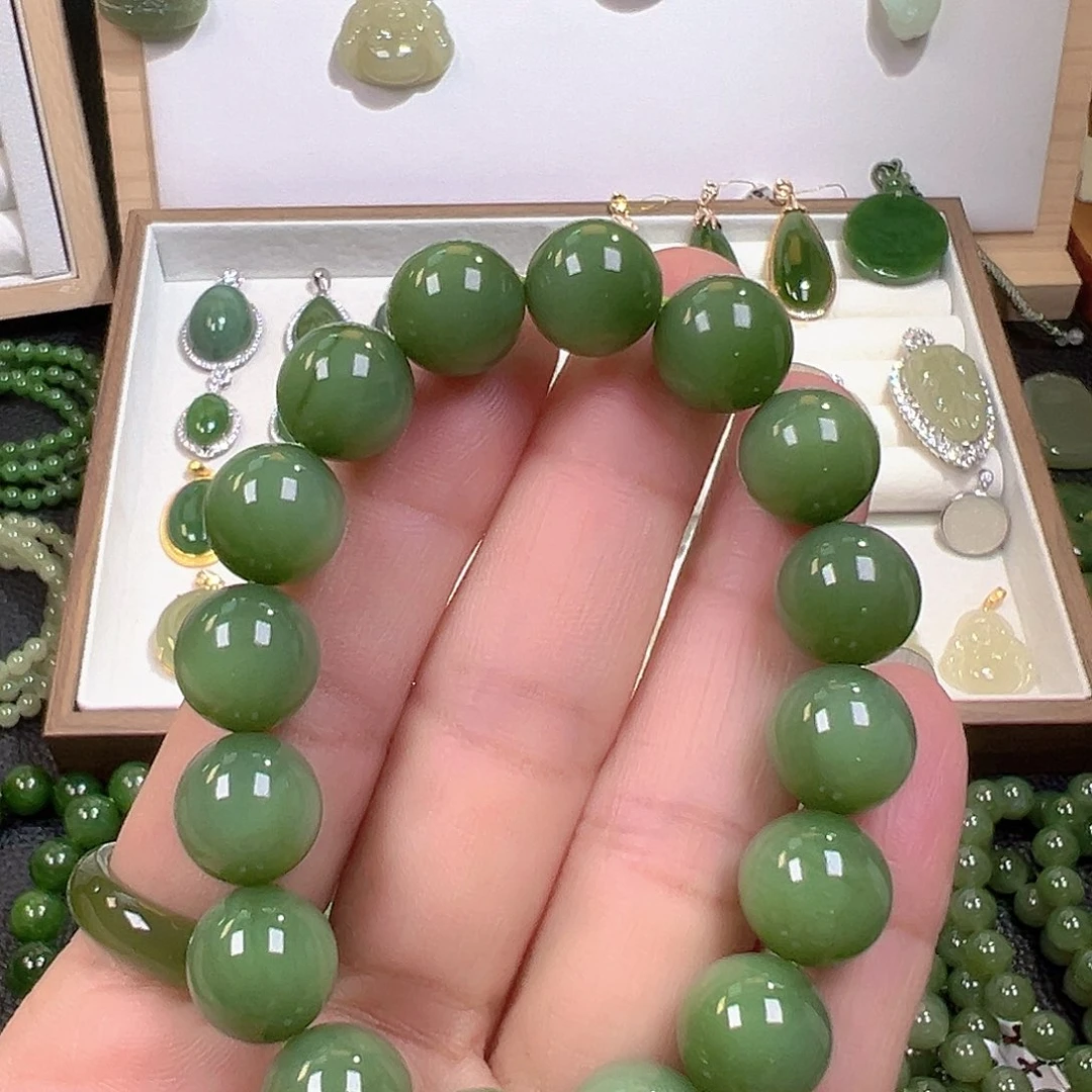 和田玉（碧玉）未镶嵌手链