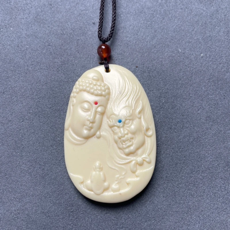 2003号白色佛牌吊坠
