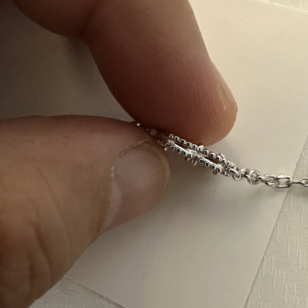 925银亚克力手链 精工电白经典双面精致白色花银手链直径15mm
