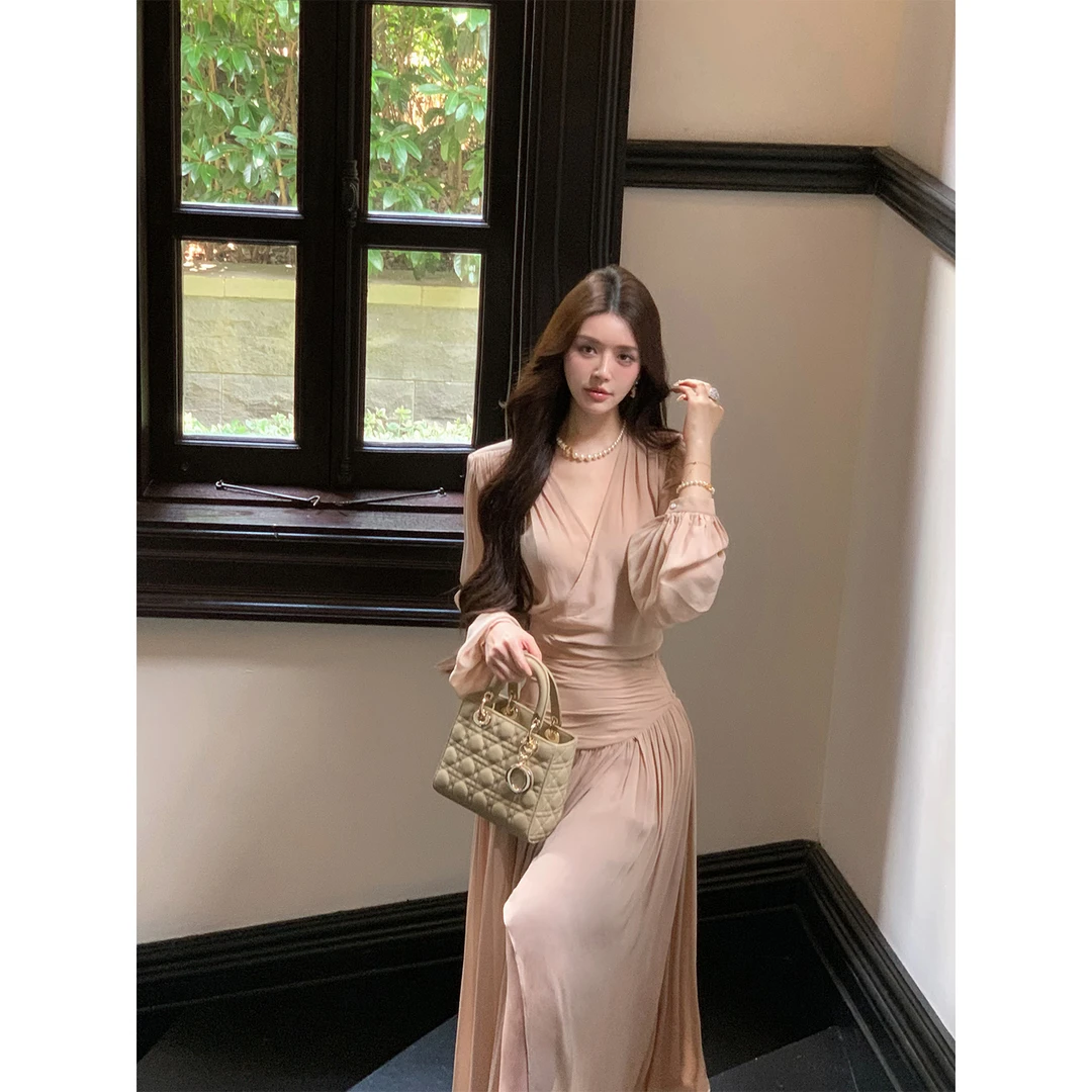 冯薪颖 【夕雾柔芒】气质设计感V领系带上衣+半身裙套装 Y570903