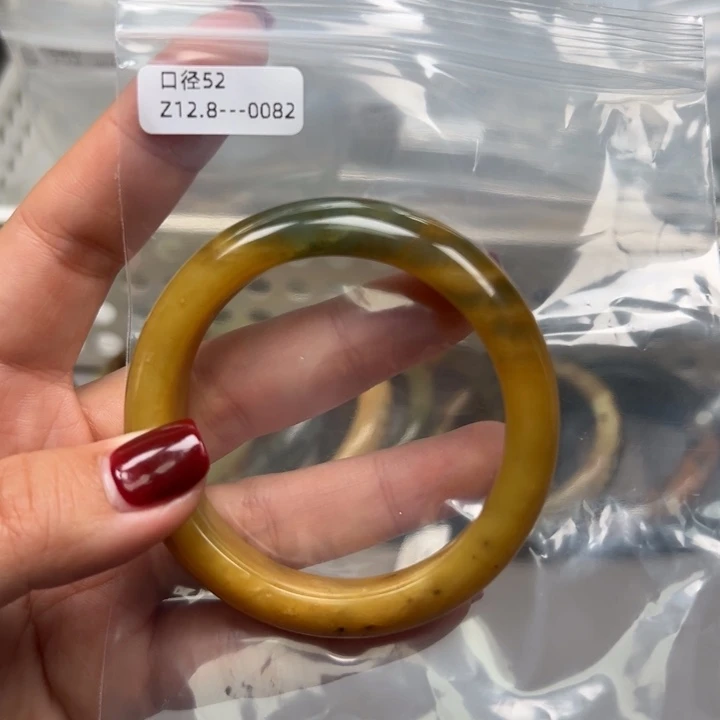 枫***未镶嵌蛇纹石玉手镯