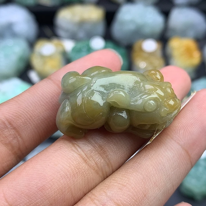 颈饰未镶嵌翡翠天然缅甸翡翠