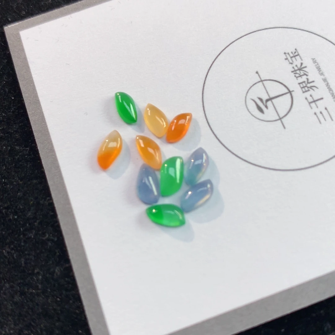 翡翠裸石一首10.颗