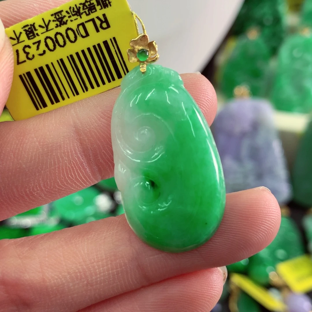 翡翠18K金镶嵌吊坠(不含链)