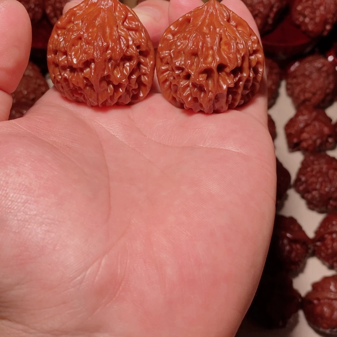 又***某吊坠桃核龙门涧龙门涧