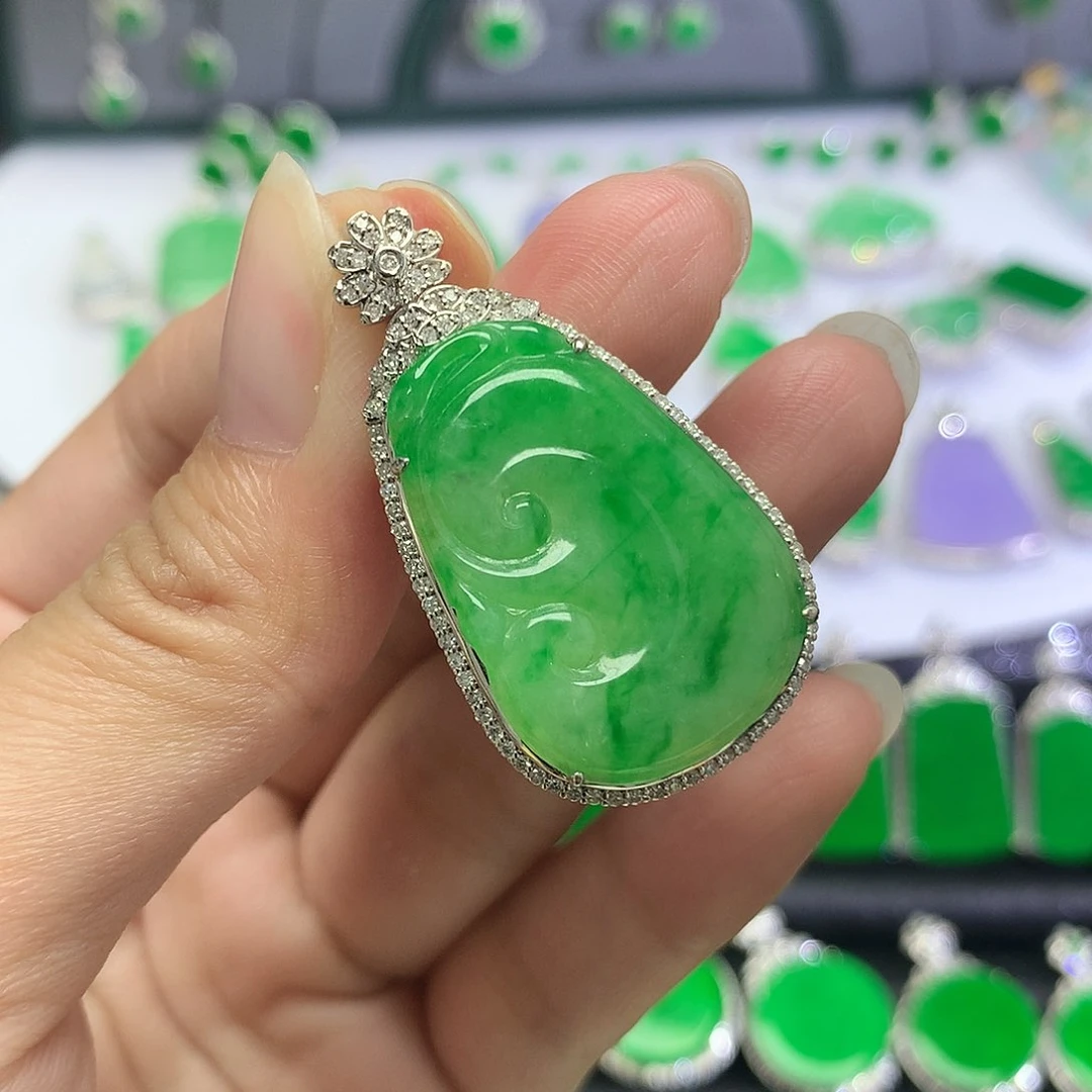 吊坠(不含链)18K金镶嵌翡翠