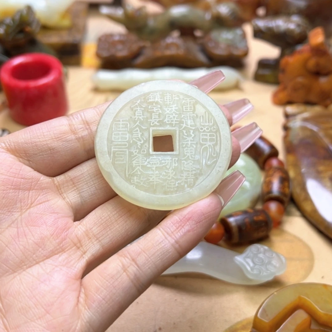 【闪购商品】蛇纹石玉颈饰未镶嵌