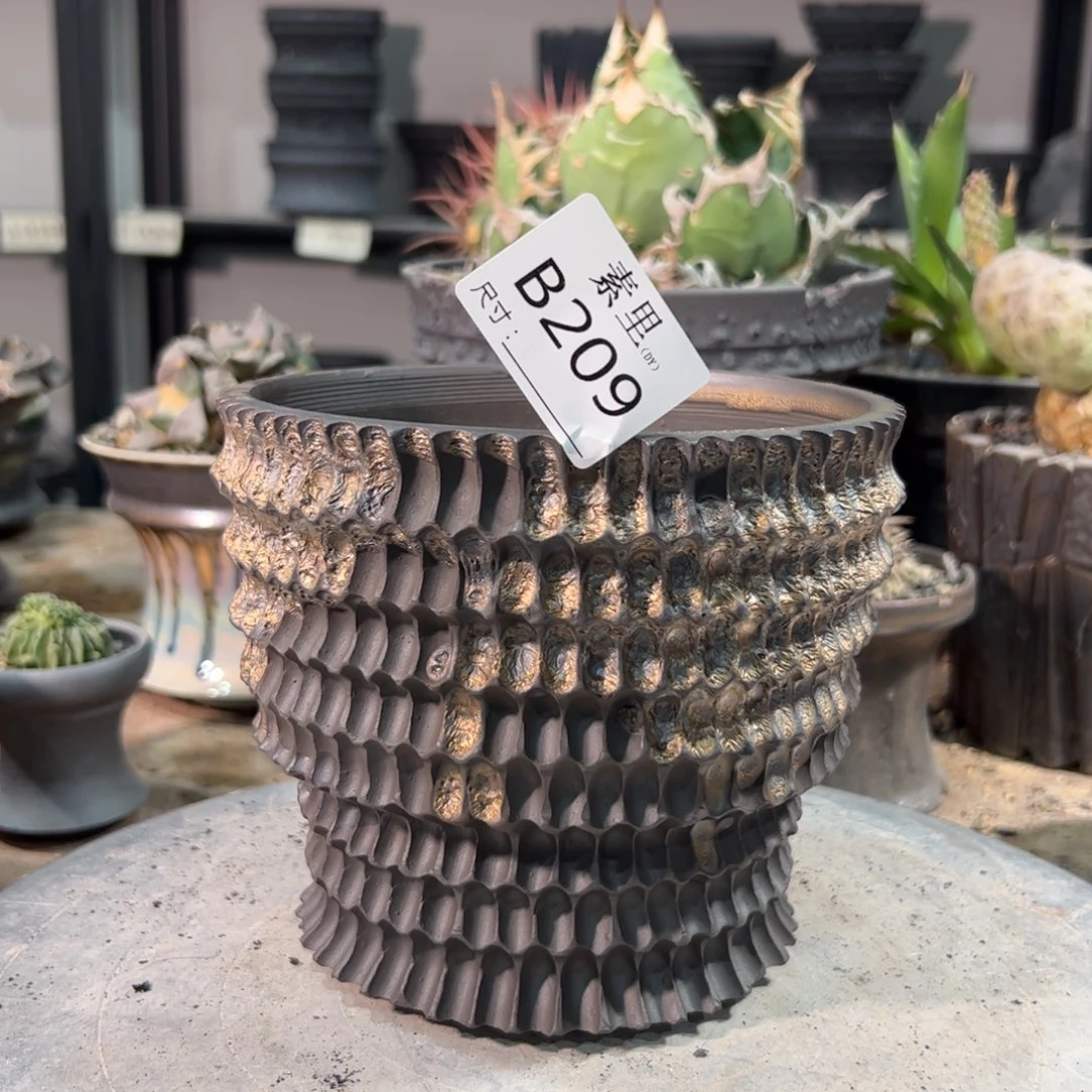 景德镇手工素里内口13.5高13瑕疵