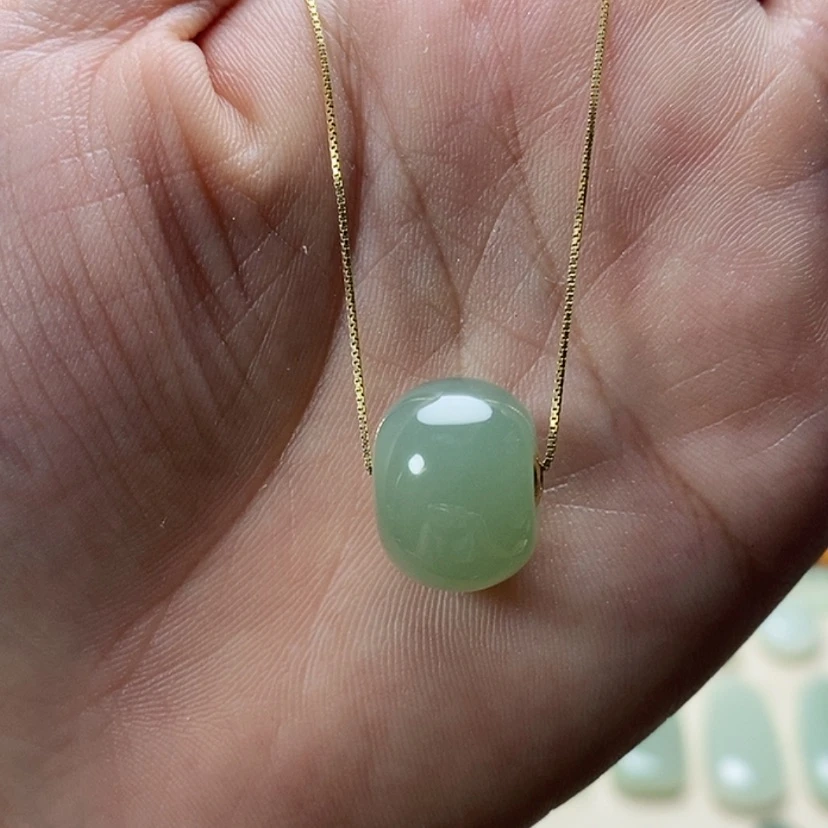 【闪购商品】和田玉18K金镶嵌颈饰