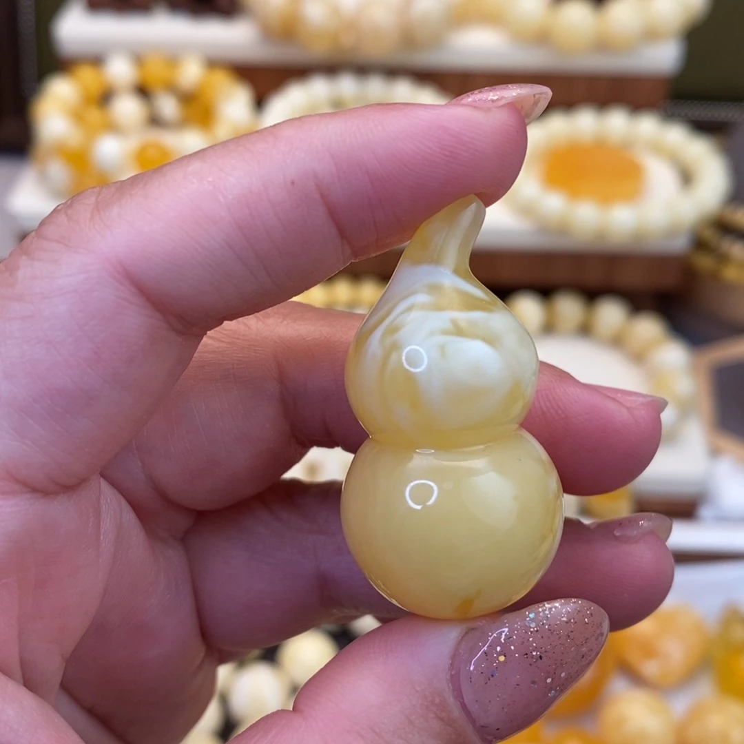 【闪购商品】裸石蜜蜡未镶嵌葫芦